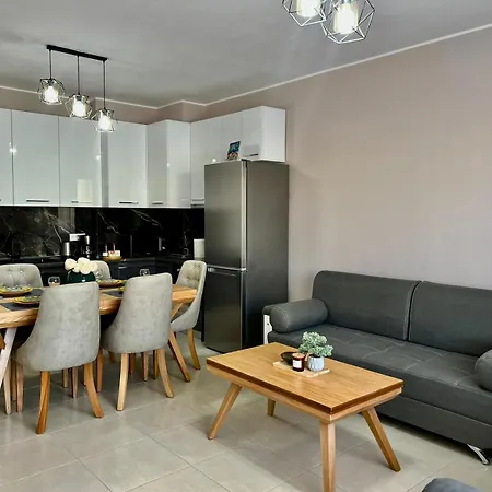 Arjola Apartment *