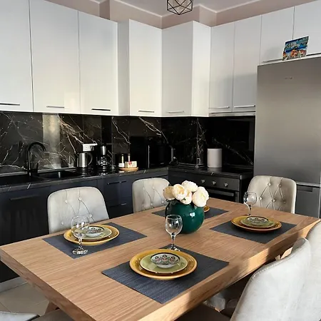 Arjola Apartment